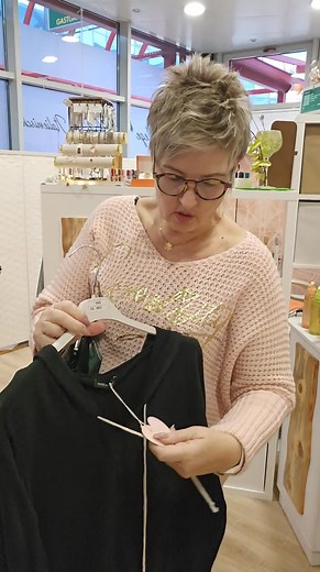 2K views · 22 reactions | Verkaufsvideo Nr.1 ❣️Bitte mit Nummer kommentieren ❣️ Bitte vor der ersten Bestellung Daten plus Mail Adresse per WhatsApp schicken ❣️ | Mode auf Italienisch | Facebook