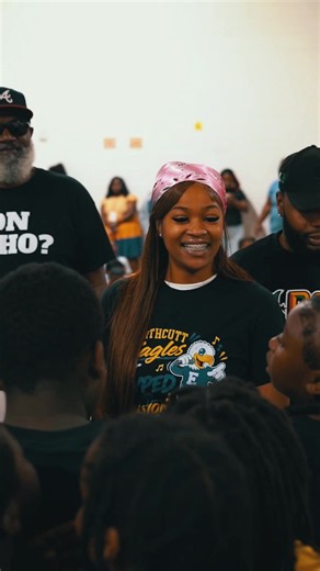 Yall I seen a parent tag me in a 4th grade farewell ceremony at Northcutt where the kids was performing ‘Affirmations’ seeing how hard they worked, I HAD to surprise them 🫶🏽🤸🏽‍♀️ #flippat #viral #fypシ゚viral