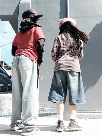 Outfit Check for Skateboarding Enthusiasts!