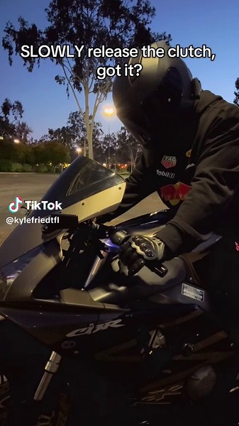 Essential Motorcycle Riding Tips for Beginners