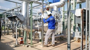 Instrument Engineer Visual Check Control Valve Stock Footage Video (100% Royalty-free) 1082703709 | Shutterstock