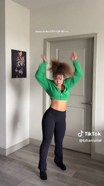 Majorette Dance Moves You Can’t Miss