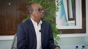 Waa maxay nooca doorasho ee ay mucaaradku doonayaan? Maxaase dhacay intii lagu guda jiray wadahadallada ka socday daaha gadaashiisa? La soco wareysi xiiso leh oo aan la yeelanay Xildhibaan Cabdiraxmaan Cabdishakuur caawa 09:00 PM. | Dawan TV