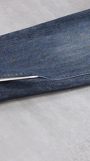 The idea to reuse old jeans into a fashionable sundress! | Miarti - Wiederverwendung