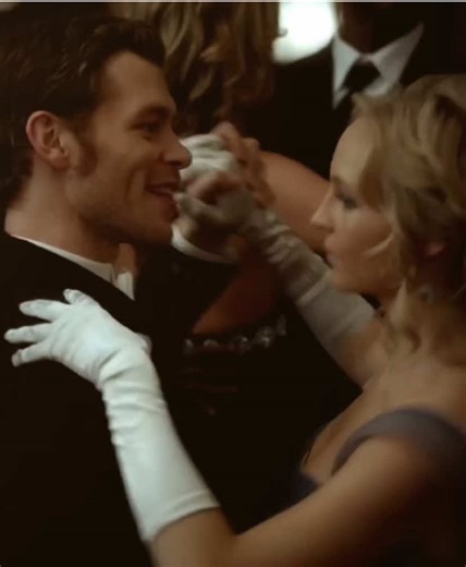 The Vampire Diaries: Klaus & Caroline Moments