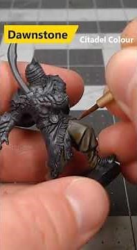 How to Paint Easy Light Grey Fabric on Your Miniatures!!! #paintingminiatures #paintingideas