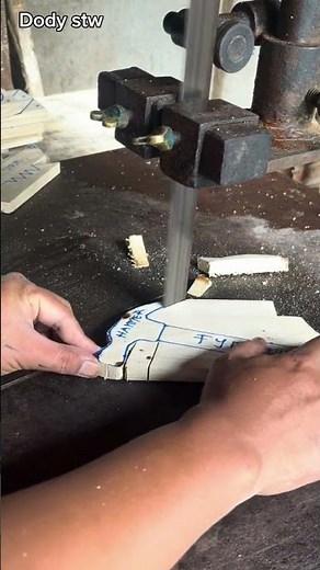 Hammer saw skill 🔨 ✅ #woodworking #diy #tipsandtricks #tutorial #art #creative #shortvideo