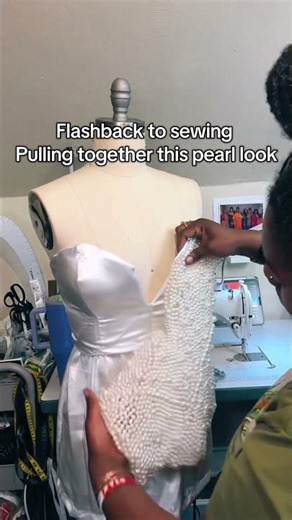 Hand sewing this applique #applique #handsewing #learntosew