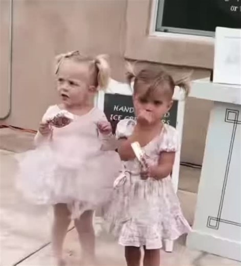 BESTIES💘 #posie #halston #besties #fyp #icecream