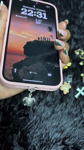 Dust plug#preventdust #mru🇲🇺 #fyp #iphone7-14#supportsmallbusiness #caseheaven #availablenow