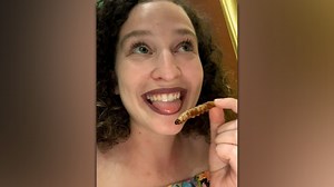 Cricket pizza? It’s a delicious meal for this woman who eats insects
