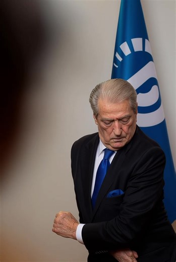 Adhurim i madh Sala jon😍#kozak #albania #viral #funnymemes #saliberisha