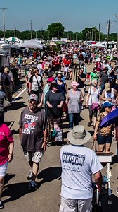 EXTRAVAGANZA opens next Friday!! 2000 antiques and vintage and flea dealers with the very best finds. See you soon! | Springfield Antique Show & Flea Market