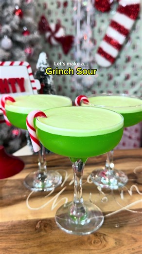 Grinch Sour Cocktail Recipe for Christmas Fun
