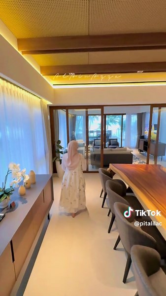 Kamar Presidensial Mambruk Anyer: Liburan Mewah