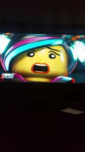 The lego movie (2014) Emmet falls in the hurricane Español latino [Reuploud]
