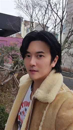 날씨가 갑자기 추워졌어요 감기 조심하시고 오늘 라이브에서 만나요^^ #live #라이브