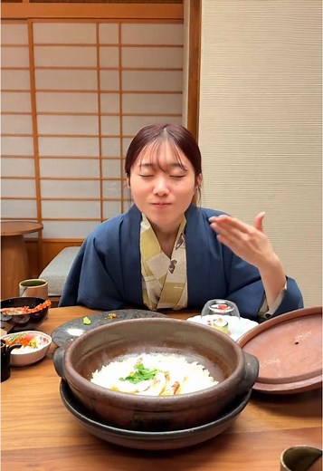 【天然温泉 ひなたの宿 日南宮崎】 妹の誕生日で行ったお洒落なお宿👘 ・今回泊まったお部屋 貴賓室 夕・朝食付 部屋食 最安1人27,000円〜泊まれるよ☺️ (2名1室利用時) 📍宮崎県日南市星倉2228-1 駐車場 有り（敷地内 無料） ＿＿＿＿＿＿＿＿＿＿＿＿ #宮崎グルメ #宮崎観光 #宮崎ホテル #日南市 #ひなたの宿 #部屋食 #露天風呂付客室 #nichinan #miyazaki #冬と春のホテルキャンペーン