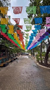 Hoy en noticias de México: hoy te mostramos lo que puedes hacer en Tulum además de la playa y cenotes: conoce Aldea Zama, el barrio comercial más interesante de la región sur de México y uno de los principales atractivos de esta playa mexicana #armandogaler #noticiasmexico #aldeazama #playasmexico #tulum | Armando Galera - Informado Caribe