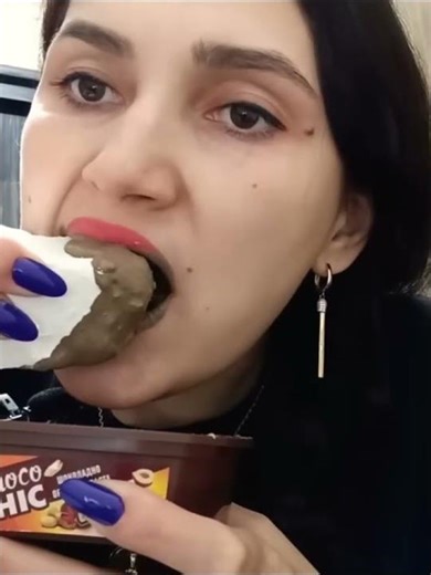 Chalk with Pasta #asmr #asmrtriggers#crunchynoises #asmrvideos #relaxationtechniques #chalkasmr