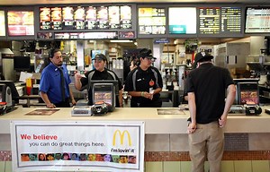 Is McDonald’s Planning to Replace Its Cashiers With Computer Screens?