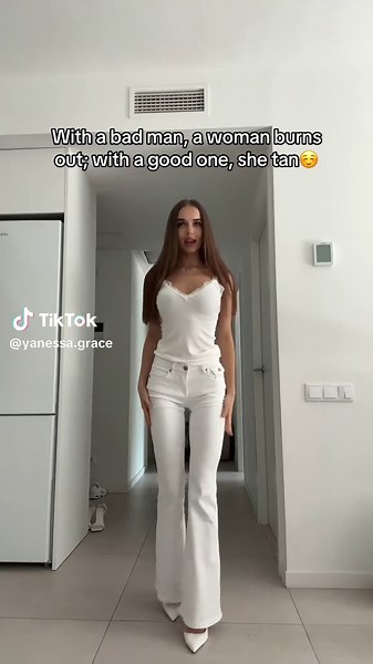 Videos de Yanesa Grace (@yanessa.grace) con “Lovers - jeansaudios”