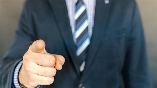 Frustration, hiérarchie, contrôle... Pourquoi le management à la française empêche les salariés de trouver du sens à leur travail