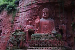 How to visit Mount Emei and hike to the top: our complete guide!