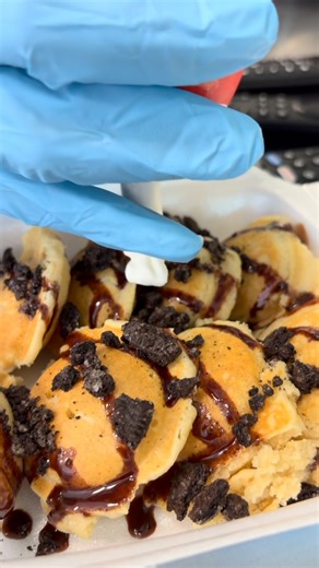 Oreo Mini Cakes a must try 🤩🔥🔥 #concordnc #rolledicecream #bobatea #charlottenc #icecream #charlotte #charlottenc #huntersvillenc #harrisburgnc #clt #uncc #unccharlotte | Classyscoopsicecreamlounge