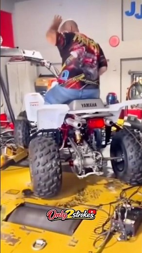 Banshee JUMPED OFF the Dyno! 😱 #2stroke #dyno #bansheefail