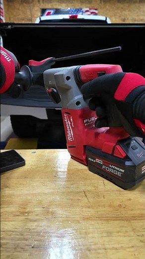 Anti-Vibration Work Gloves | 48-73-8772 Video Credit: @workshopaddict