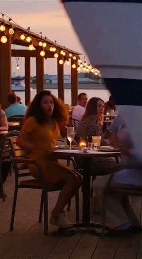 Tour Boat Loses Control Near the Dock — Marina Crowd Panics