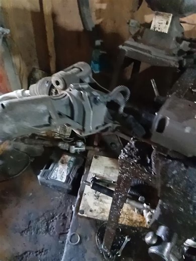 Limbo Jr front end bushings (@landfamilyfrontendauto)’s videos with original sound - Limbo Jr front end bushings