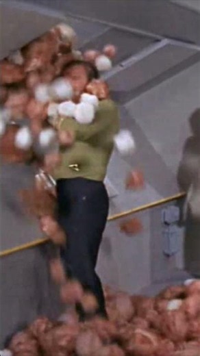 Star Trek's Best Moments - Tribble Trouble