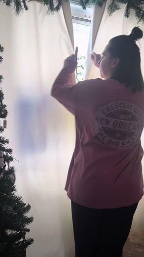 Life-Sized Gingerbread House Decoration Ideas