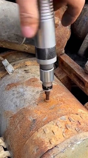 207K views · 520 reactions | The Ultimate Guide to High Efficiency Mechanic Tools . . . #ToolMagic #MechanicMastery #DIYPro #QuickFixes #RepairSecrets | Crafts Mechanics | Facebook