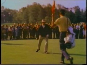 Roberto DeVicenzo vs. Sam Snead from Shells Wonderful World of Golf 1968 ( part3).avi