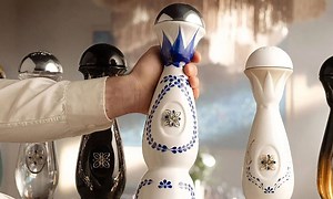 ¿Quién es el dueño del tequila Clase Azul?