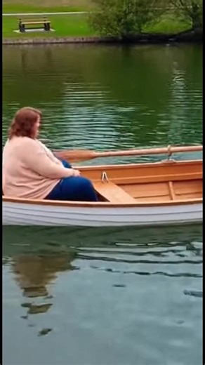 Hilarious Boat Rowing Fails That Will Make You Laugh
