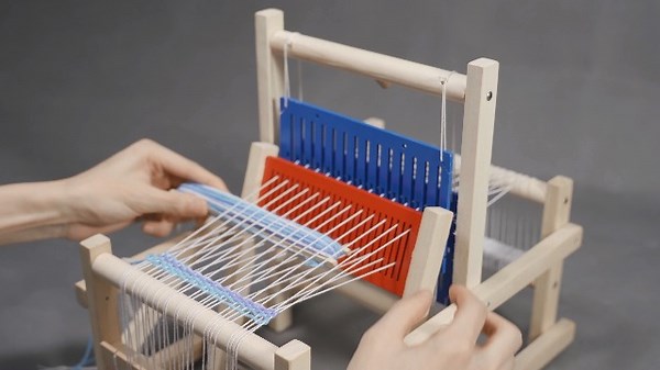 Watch Lavievert Wooden Multi-Craft Weaving Loom DIY Hand-Knitting Weaving Machine Toys for Kids on Amazon Live