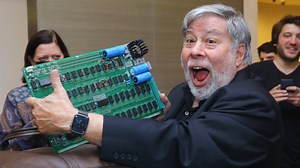 Original Apple-1 computer signed by Steve Wozniak sold for $340,100 | AppleInsider
