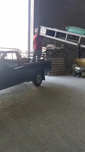 Lifting Techniques for Large Cylindrical Objects