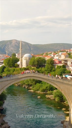 • The iconic Stari Most (Old Bridge) was built in 1566 during the Ottoman Empire. • It stood for 427 years before being destroyed in 1993 during the Bosnian War. • The bridge was rebuilt using original techniques and reopened in 2004. • Today, it’s a symbol of unity and resilience. • Brave locals dive 24 meters (78 ft) into the Neretva River a tradition that dates back centuries. ▪️Would you dare to jump? 🔗 #bosnia #bosniaandherzegovina #bosniatravel #history #fact #travel #tbt #reelsviralシ #in