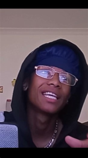 uhmegle got me (tweaking)👾