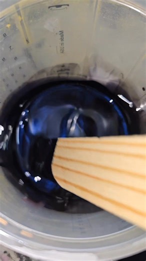 Panel repair on a Honda, pretty cool eternal blue. Check out the flop on this paint stir #paintstirring #autobody #carsoftiktokcontest #girlswhoworkoncars #refinisher #girlrestoration #theworkingclasswoman #autobodyrepair #cartok #girlbehindthegun | Amanda Uthe