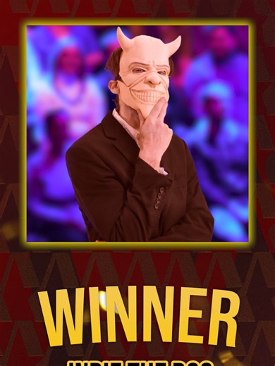 LIVE LOOK: Actor Ethan Hawke reacts to losing to dog at film award show.