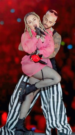 Madonna y Maluma en Vivo desde Medellín