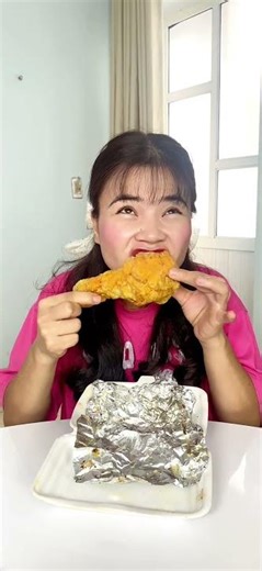 Sự khác nhau giữa đùi gà của chị và em kiểu#shorts