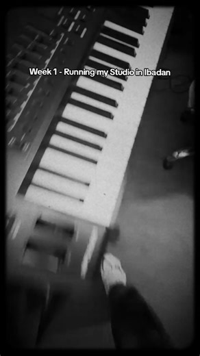 Making beautiful music, meeting amazing people. ⭐🎹 #studio #music #ibadanmusic #syntaxthecreator