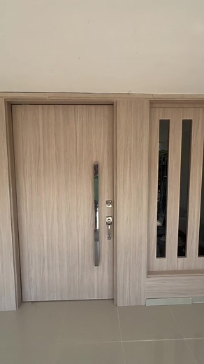 Puerta y ventanas para frente de casa. #home #s#design